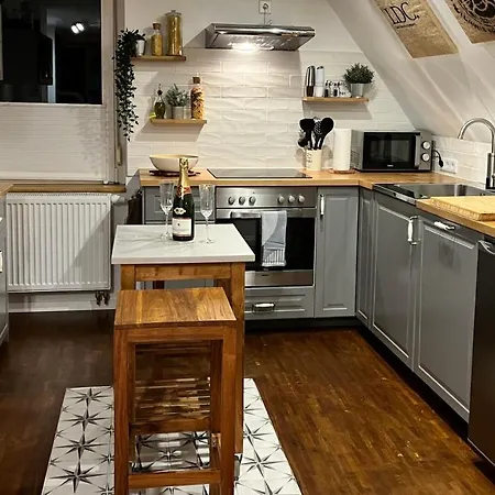 Business Bei Magdeburg Apartamento *